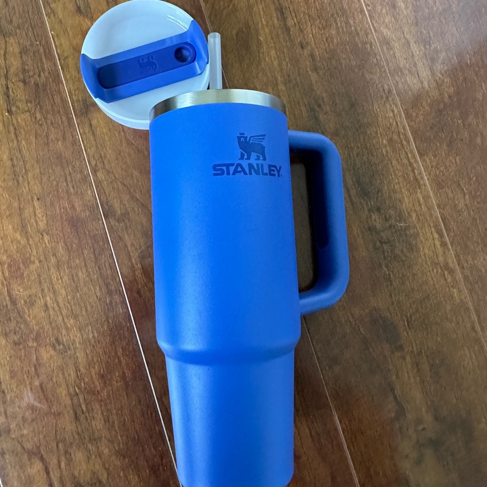 Stanley The Quencher H2.0 FlowState 30 oz Iris Insulated Tumbler